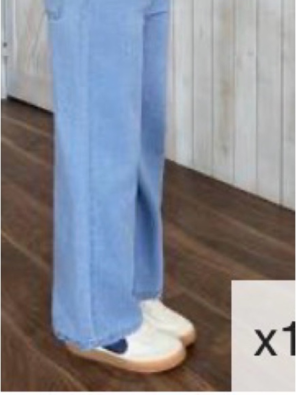 High-Waist Light Blue Wide-Leg Jeans for Women